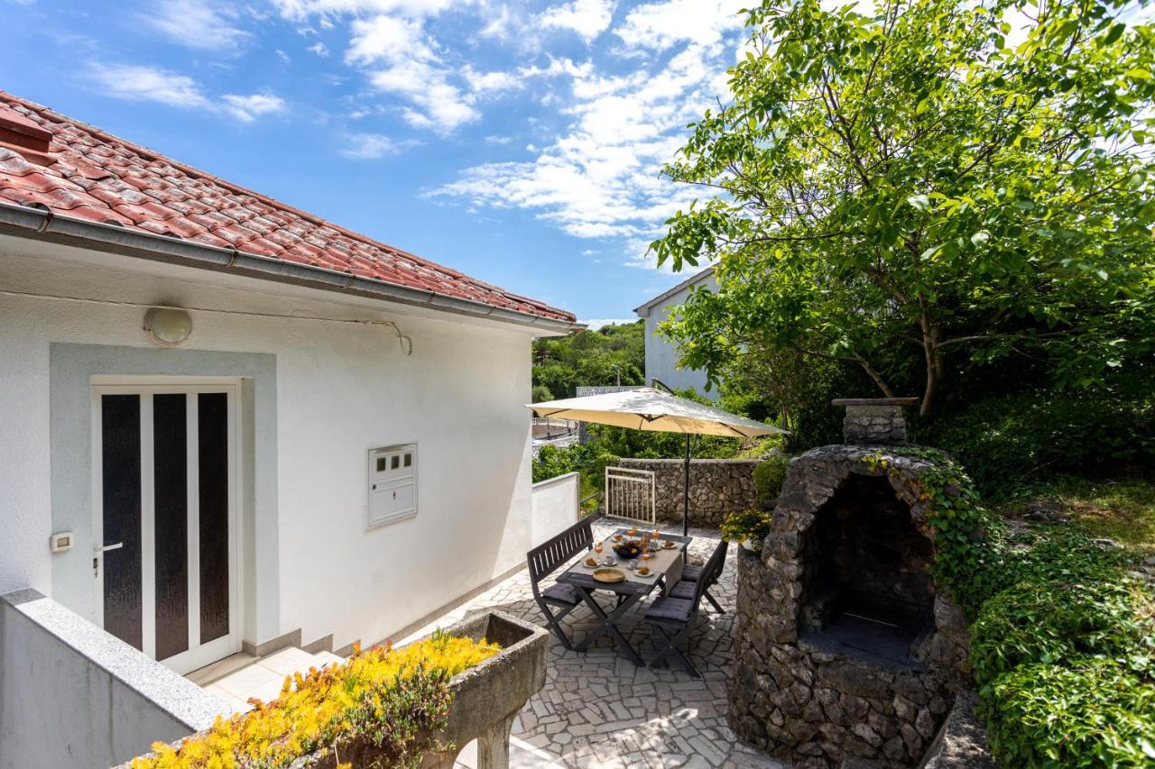 Apartman Maris Vrbnik Εξωτερικό φωτογραφία
