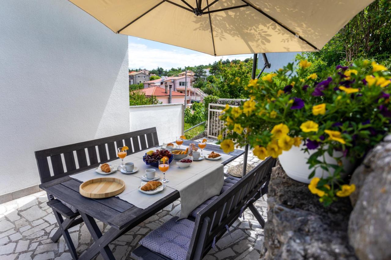 Apartman Maris Vrbnik Εξωτερικό φωτογραφία